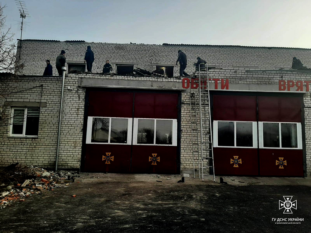 Рашисти обстріляли Очаків. Влучили в житловий сектор і пожежну частину