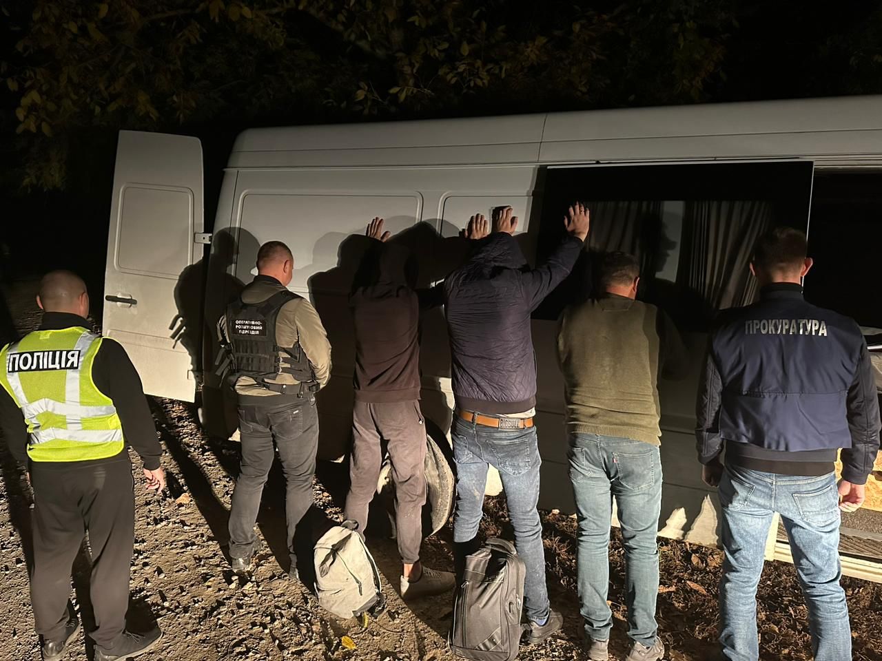 На Буковині затримали депутата, який вивозив ухилянтів за кордон