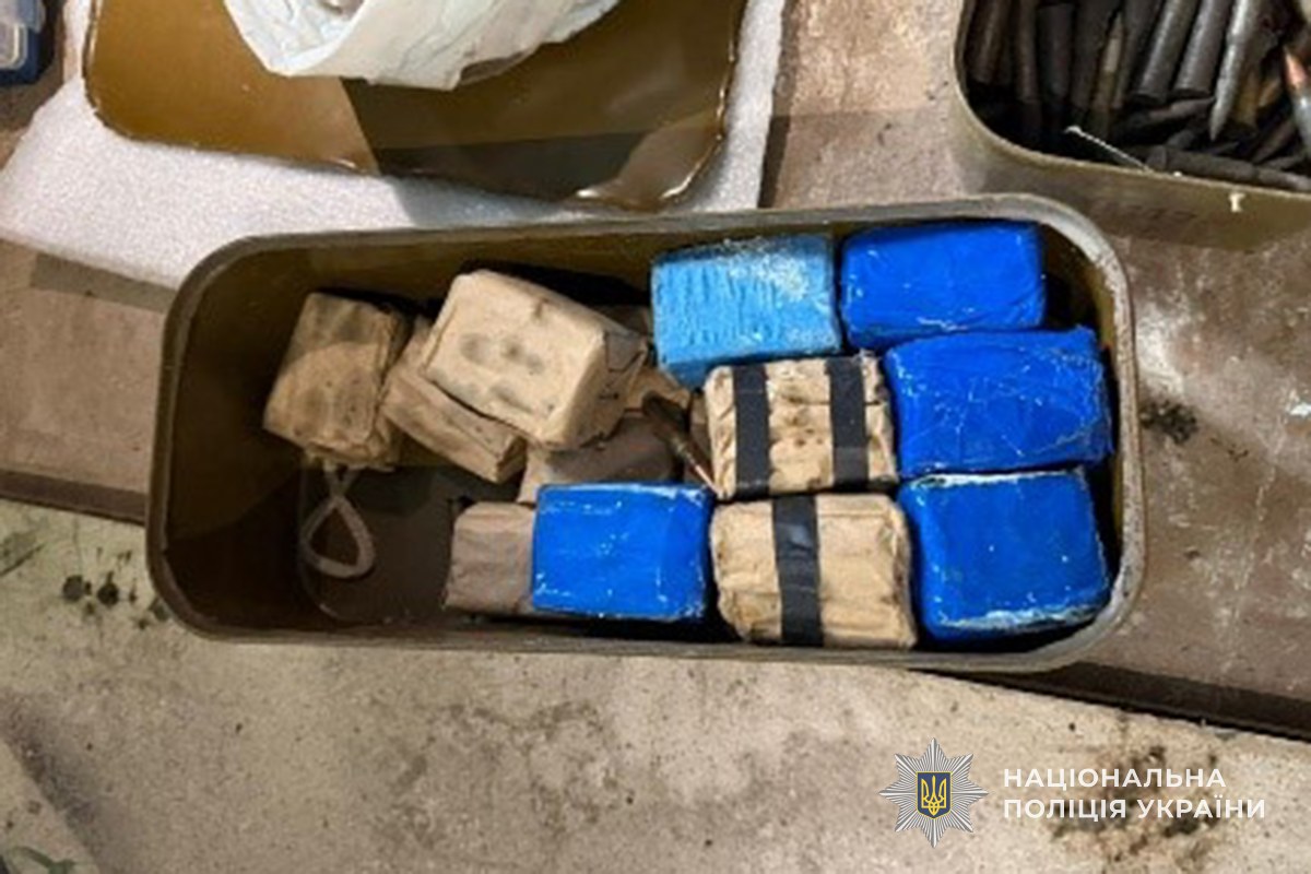 На Тернопільщині у чоловіка в руках здетонував запал гранати: Що сталося