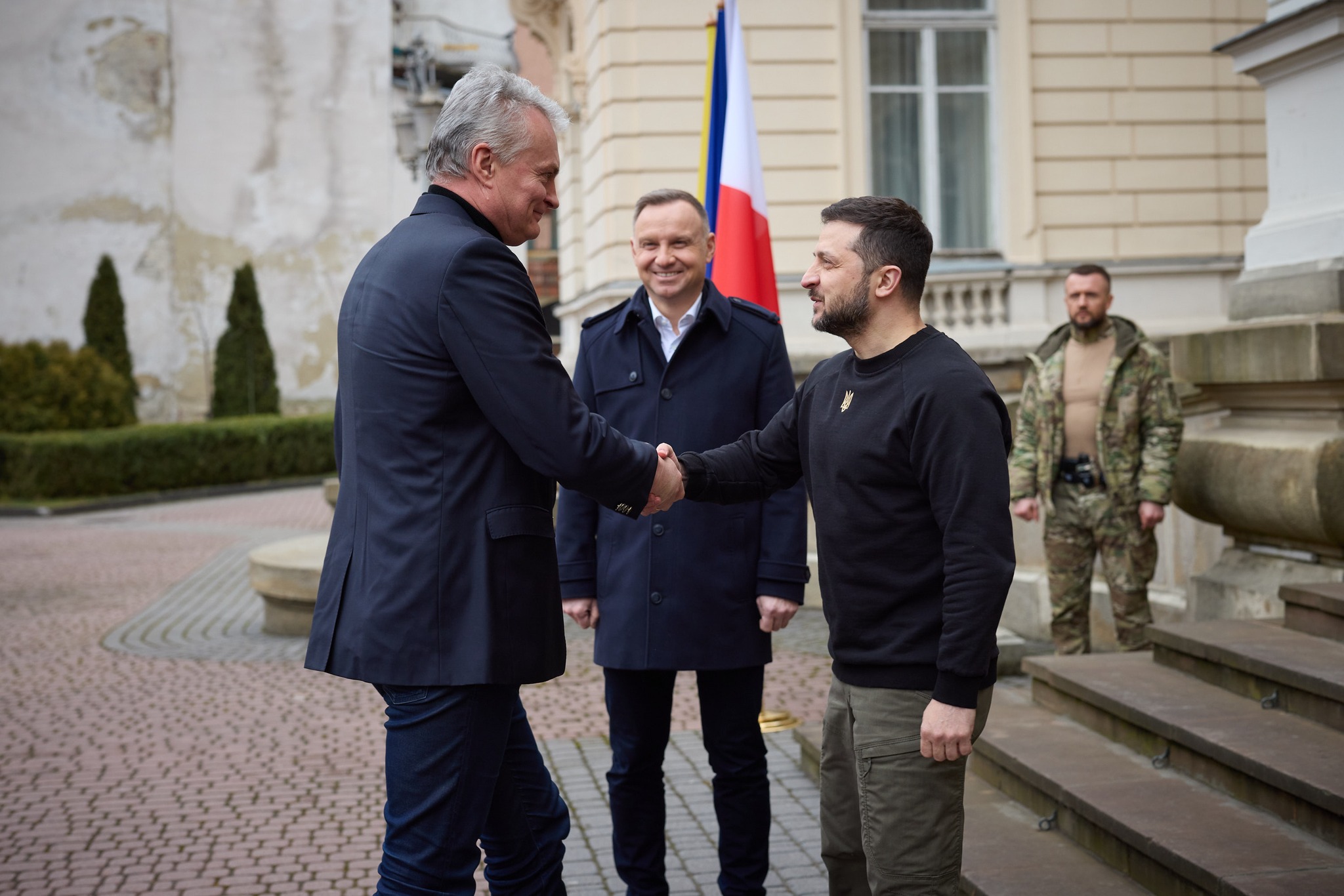 Зеленський зустрівся у Львові з президентами Польщі і Литви