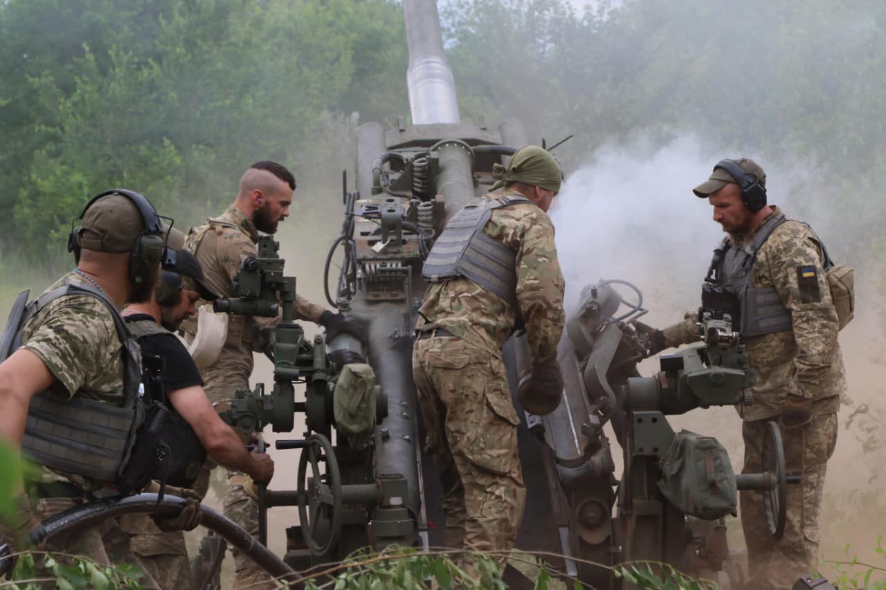 Наступ широким фронтом. Українські воїни твердо заволоділи ініціативою під Бахмутом