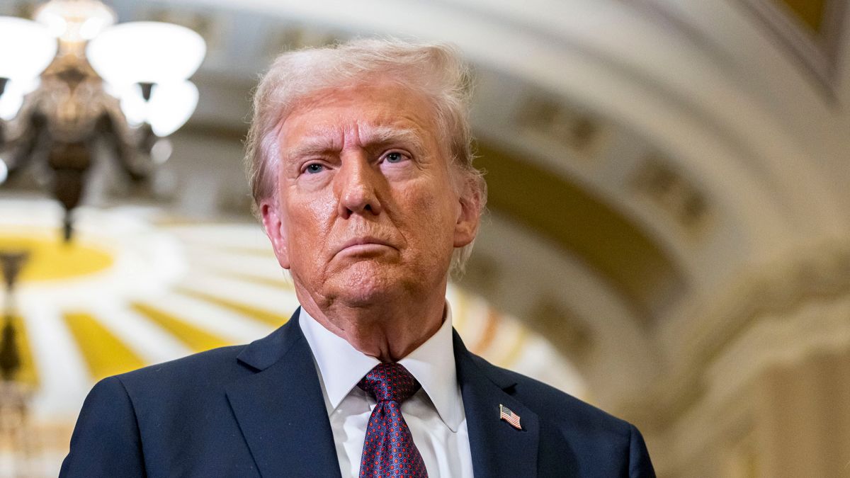 Трамп анонсував дзвінки Зеленському та Путіну: названо дату