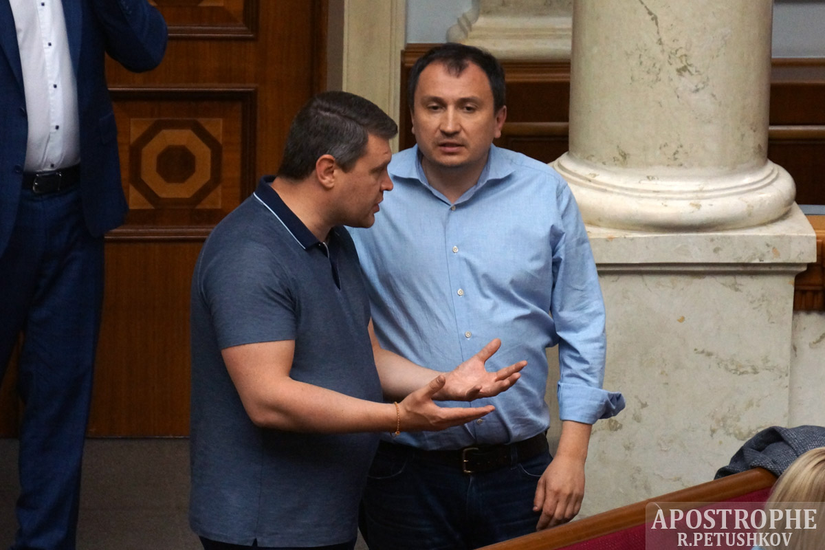 Народні депутати влаштували бійку у Верховній Раді