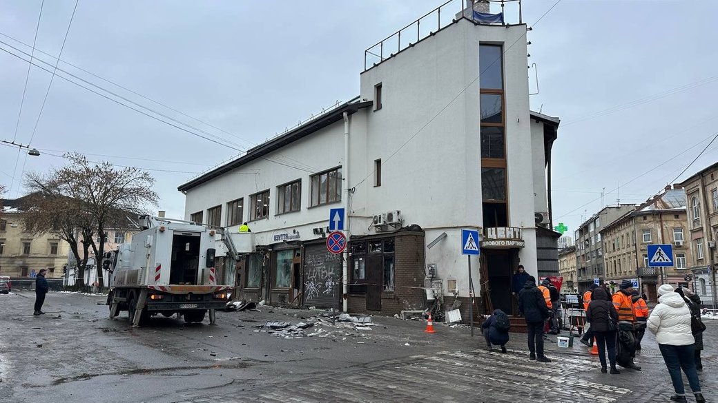 Нове відео з місця вибуху у Львові