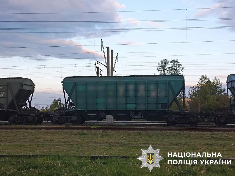 Поблизу Києва дівчину-підлітка вдарило струмом на вокзалі