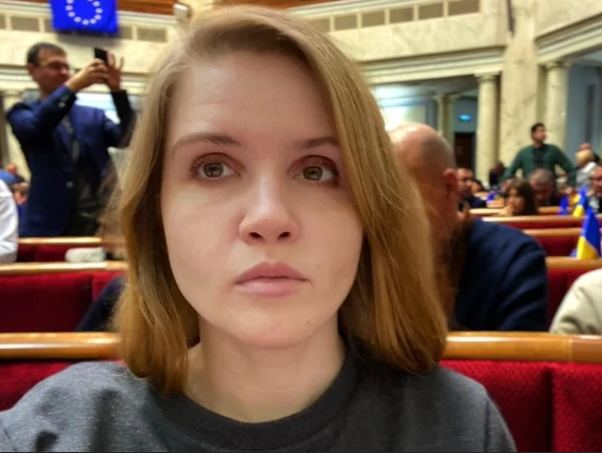 Стефанчук вчергове відмовився ставити на голосування постанову щодо Безуглої