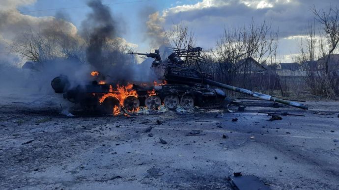 Українські військові з боєм звільнили село Слобода біля Чернігова