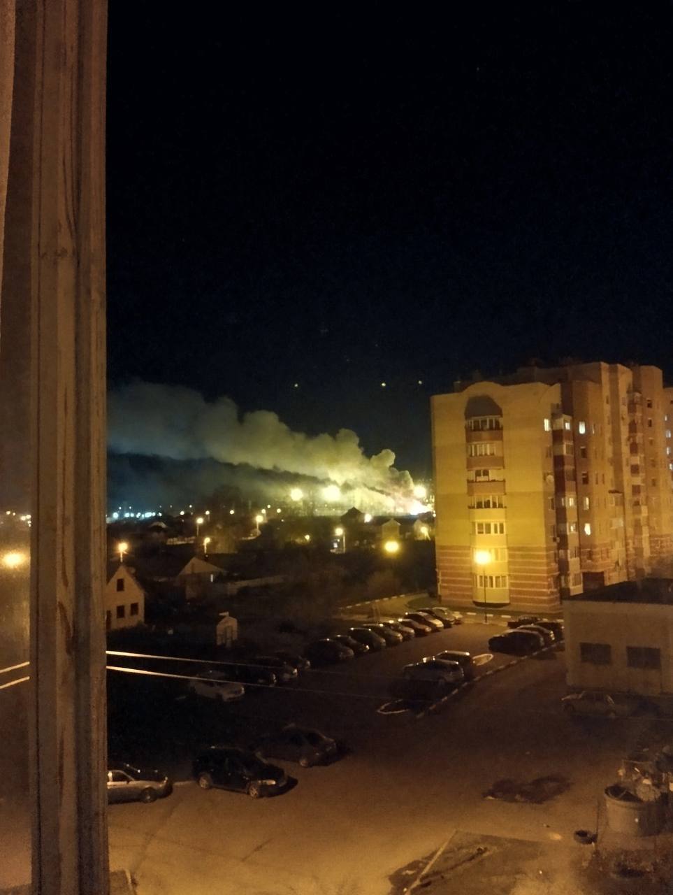 Нічна "бавовна" у Бєлгороді і на Курщині: спалахнули пожежі на "цивільних об'єктах"