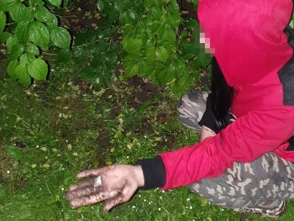 У Львові викрили 21-річну переселенку, яка на Високому Замку робила «закладки» з наркотиками