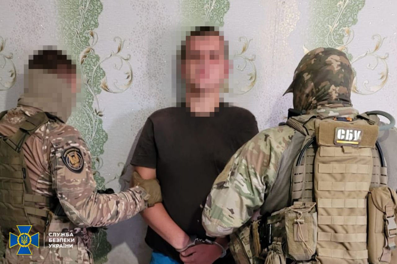 Шпигував за оборонцями Куп’янська: на Харківщині затримали російського агента