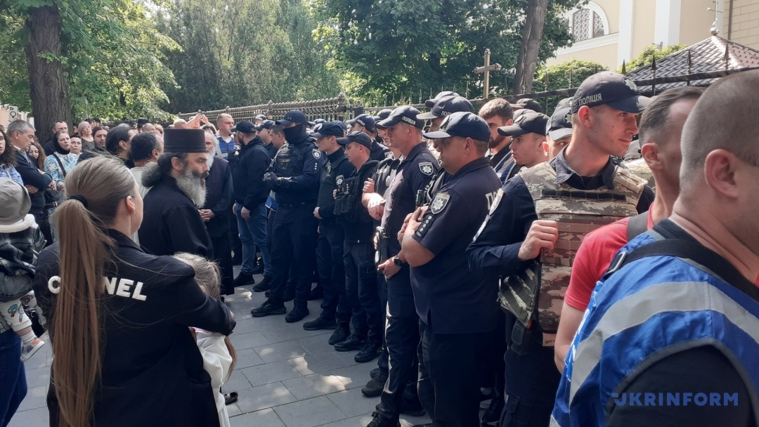 У Чернівцях виник конфлікт між парафіянами ПЦУ та УПЦ (МП)