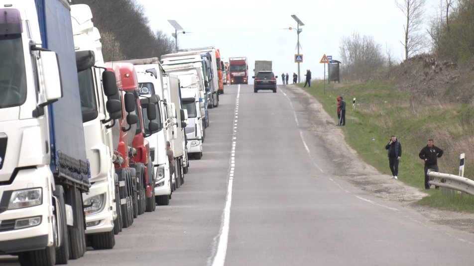 На Львівщині розширять дорогу до пункту пропуску на Польщу