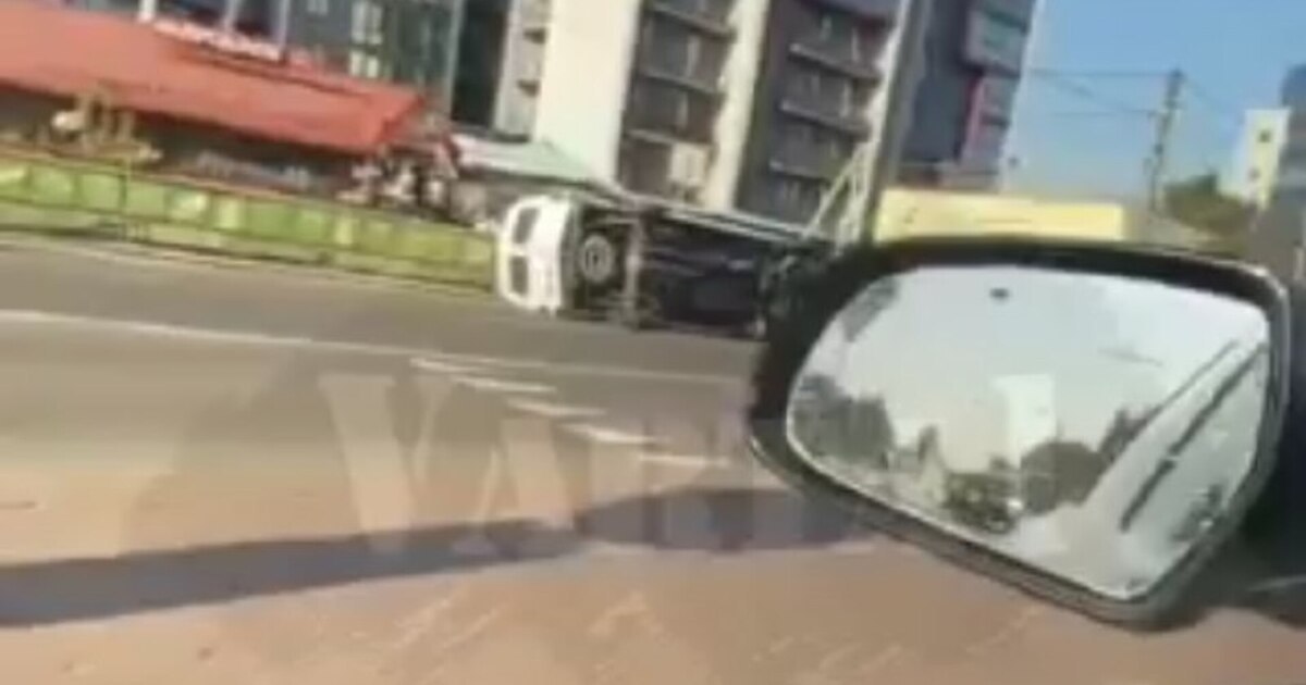 У Львові перекинувся мікроавтобус