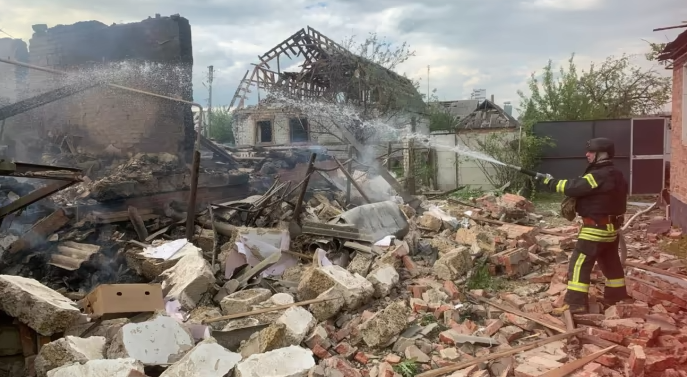 Вовчанськ під постійним вогнем, є загиблий та поранені, – голова Харківської ОВА