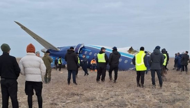 Літак, який впав у Казахстані, збитий російським ЗРК, – ЦПД