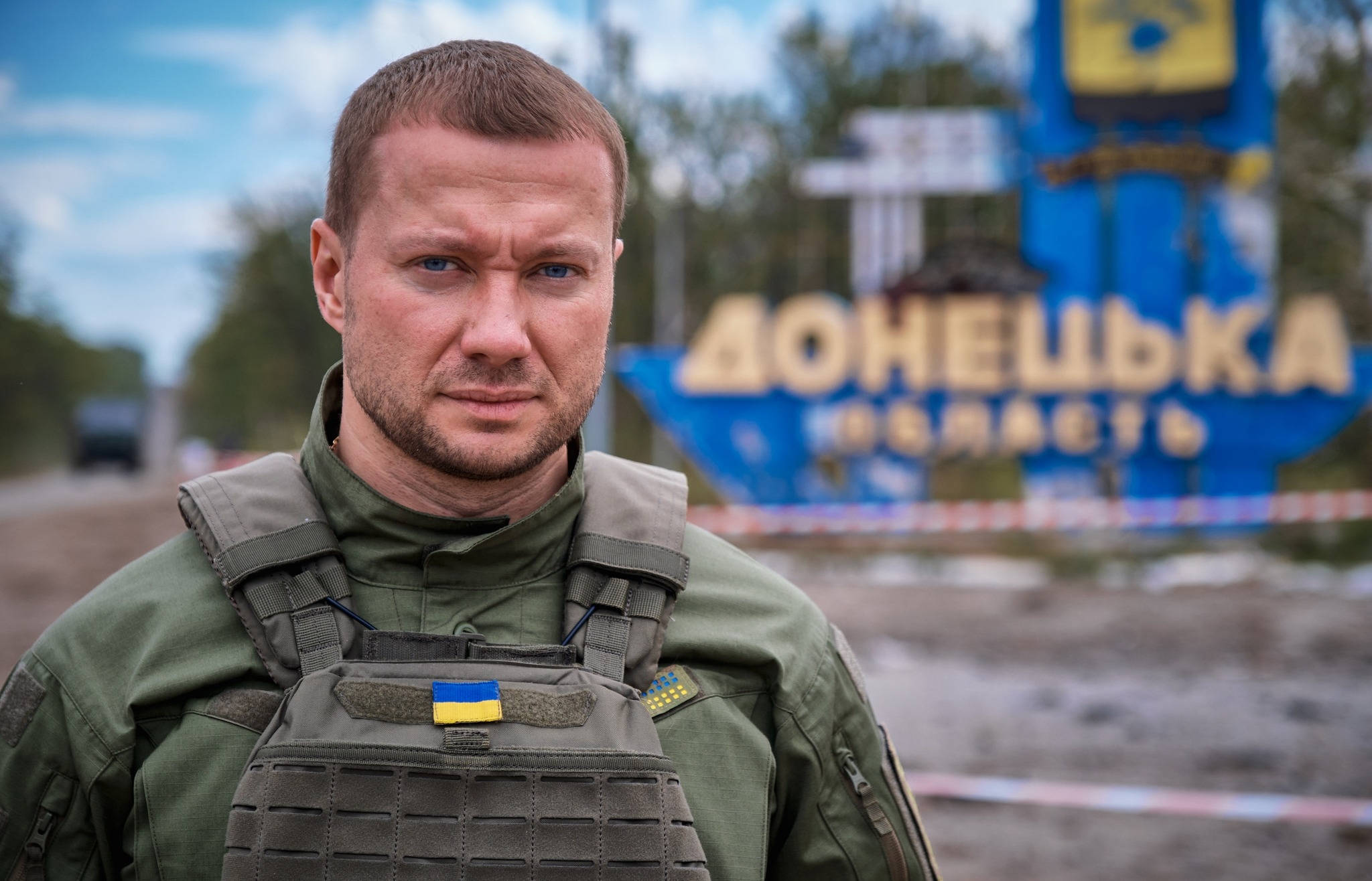 Керівника Антимонопольного комітету, який купував майно і записував на родичів, затримали детективи НАБУ