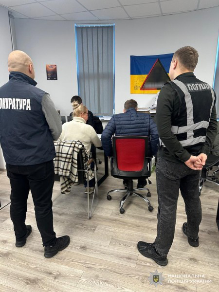 На Львівщині підприємець незаконно захопив 2 гектари землі