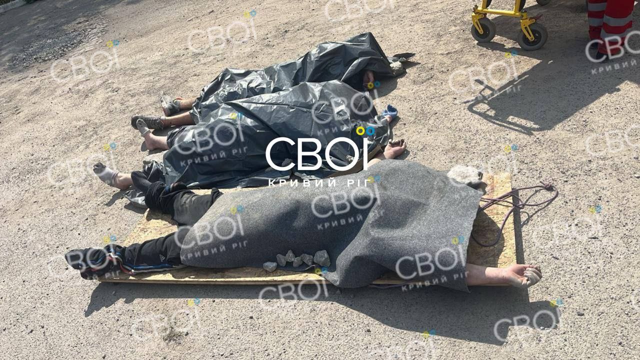 Троє загиблих внаслідок масштабної пожежі у пекарні в Кривому Розі (відео)