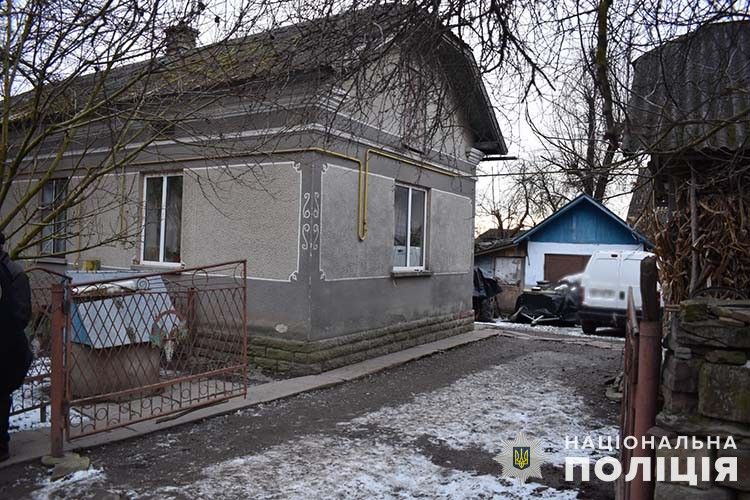 На Тернопільщині чоловіка забили досмерті палкою: що кажуть у поліції