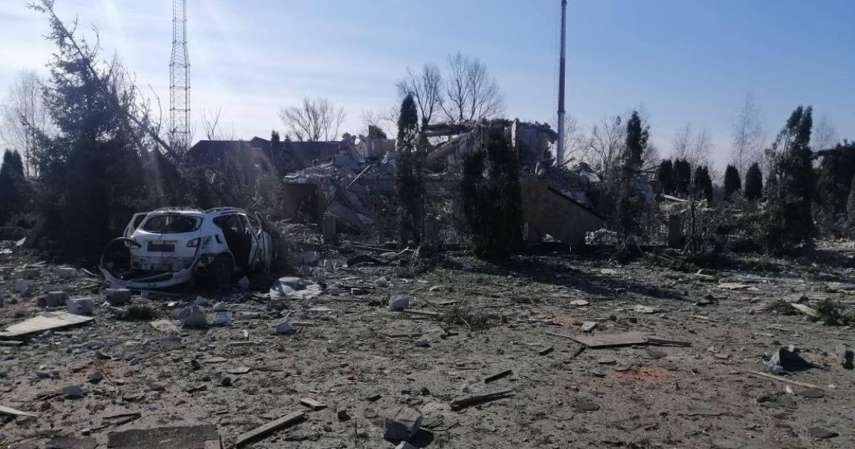 У Макарові на Київщині у братніх могилах знайшли понад сотню вбитих мешканців