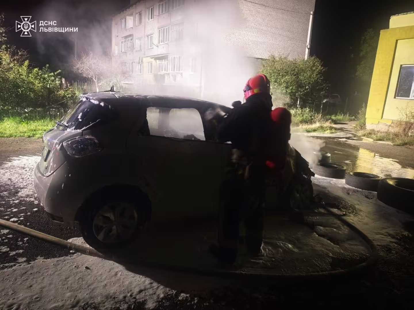 На Львівщині згорів автомобіль: що сталося
