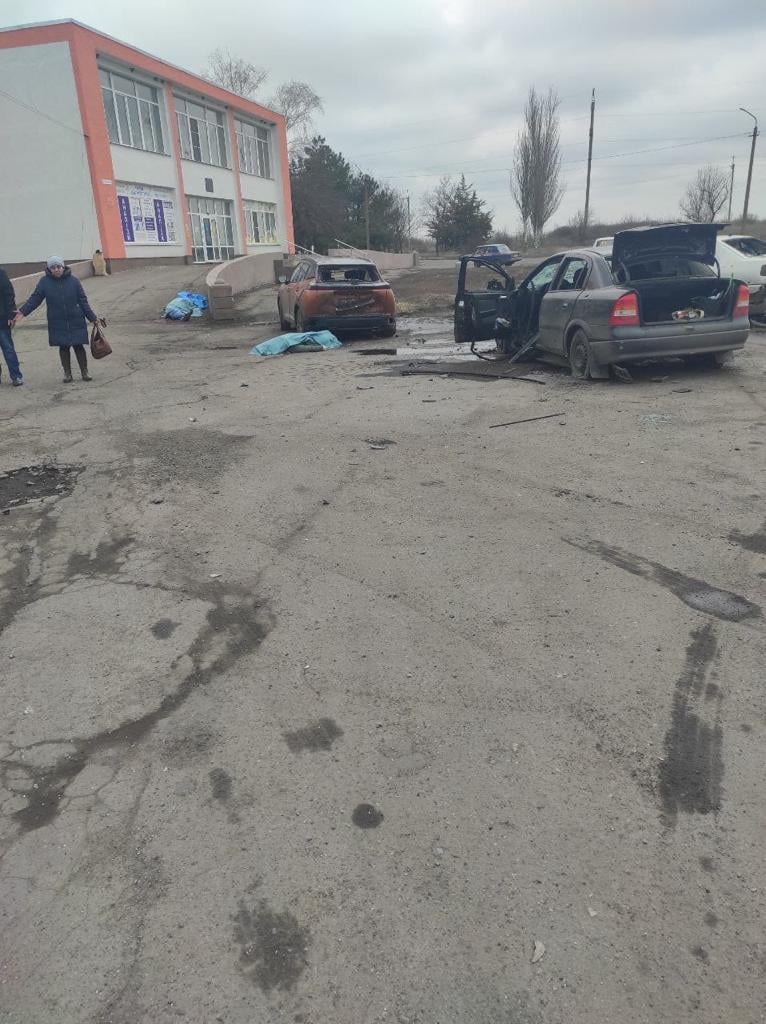 Окупанти влучили в лікарню у Вугледарі: 4 загиблих і 10 поранених