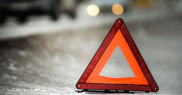 У Львові під автівки потрапили два літні пішоходи, які вийшли на дорогу поза переходом