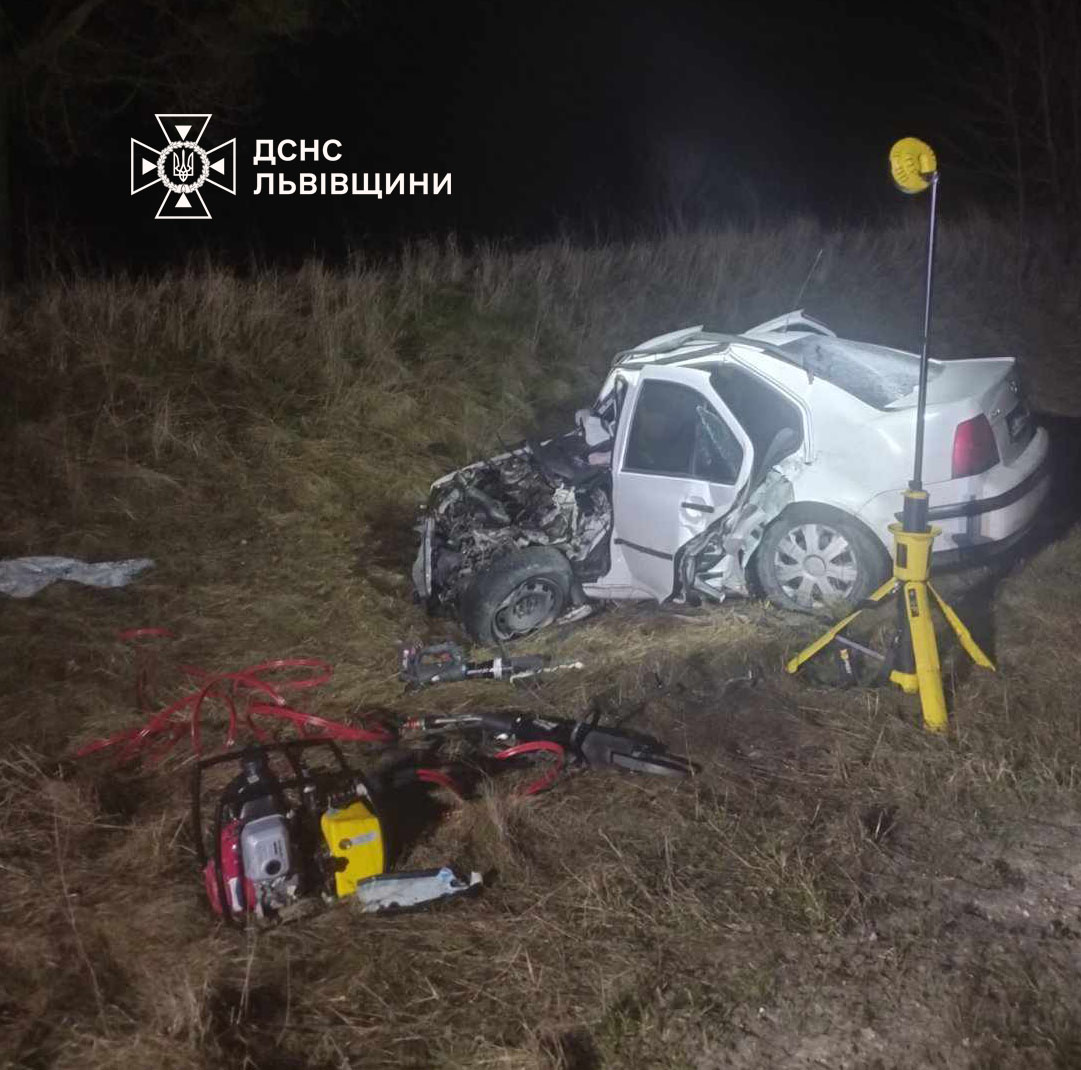 У зіткненні фури і легковика на Львівщині загинув 23-річний водій Volkswagwen