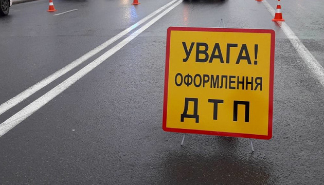 У Львові маршрутка потрапила в аварію: дитина потрапила в лікарню