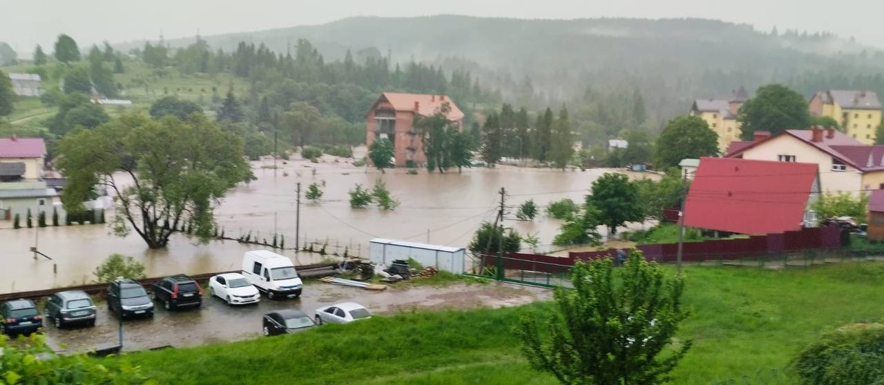 На Львівщині - штормове попередження: завтра литимуть дощі