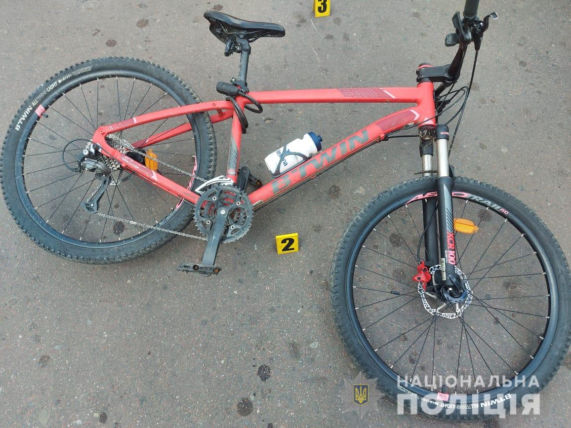 У Стрию велосипедист в'їхав у автобус