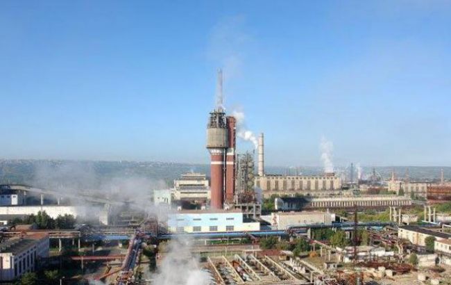 У Луганській ОВА розповіли, скільки людей перебуває на території заводу «Азот»