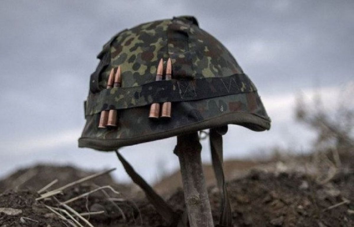 Доба на Донбасі: один військовий загинув, троє отримали поранення