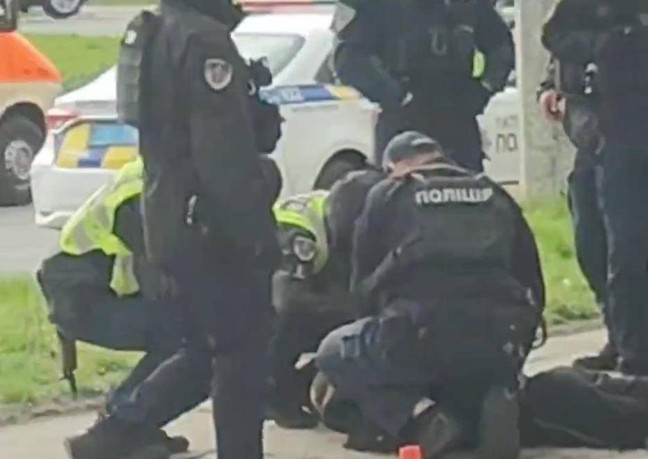 Струлінина на вулиці у Чернігові: термінова заява поліції