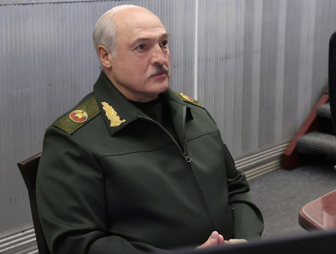 Війська Білорусі перейшли у підвищену боєготовність через збиті літаки і гелікоптери на Брянщині