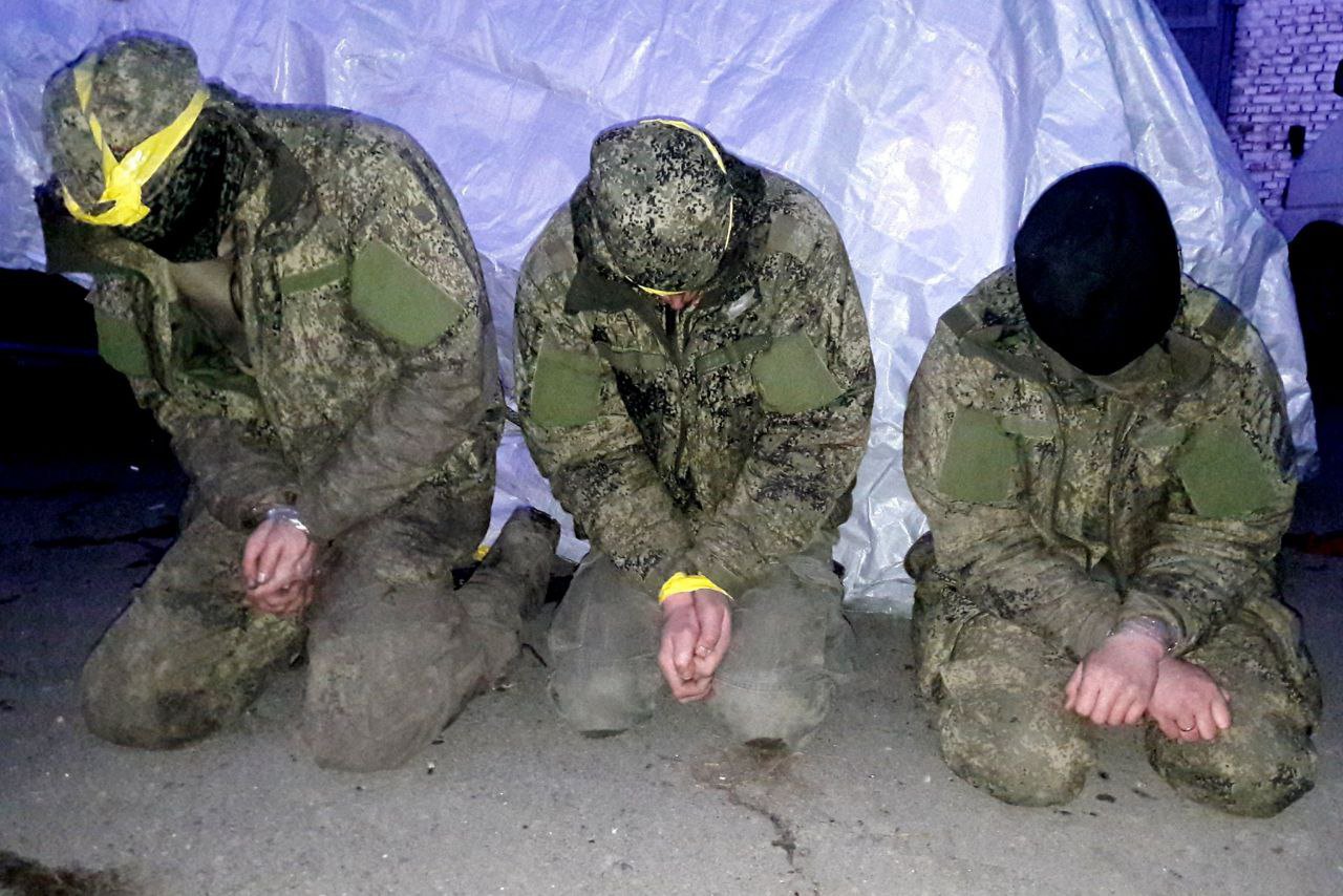 На Чернігівщині тероборона взяла в полон 6 росіян на чолі з майором