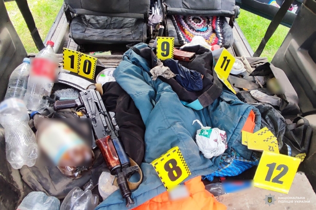 На Рівненщині чоловік влаштував стрілянину з автомата: що сталося