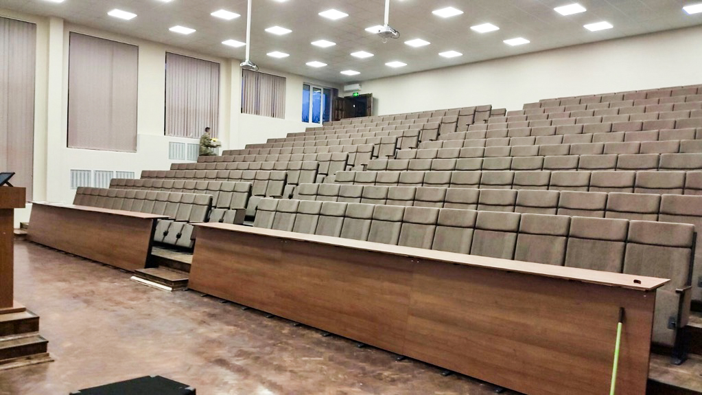 На Закарпатті затримали ректора вишу, де "навчалися" 300 чоловіків призовного віку