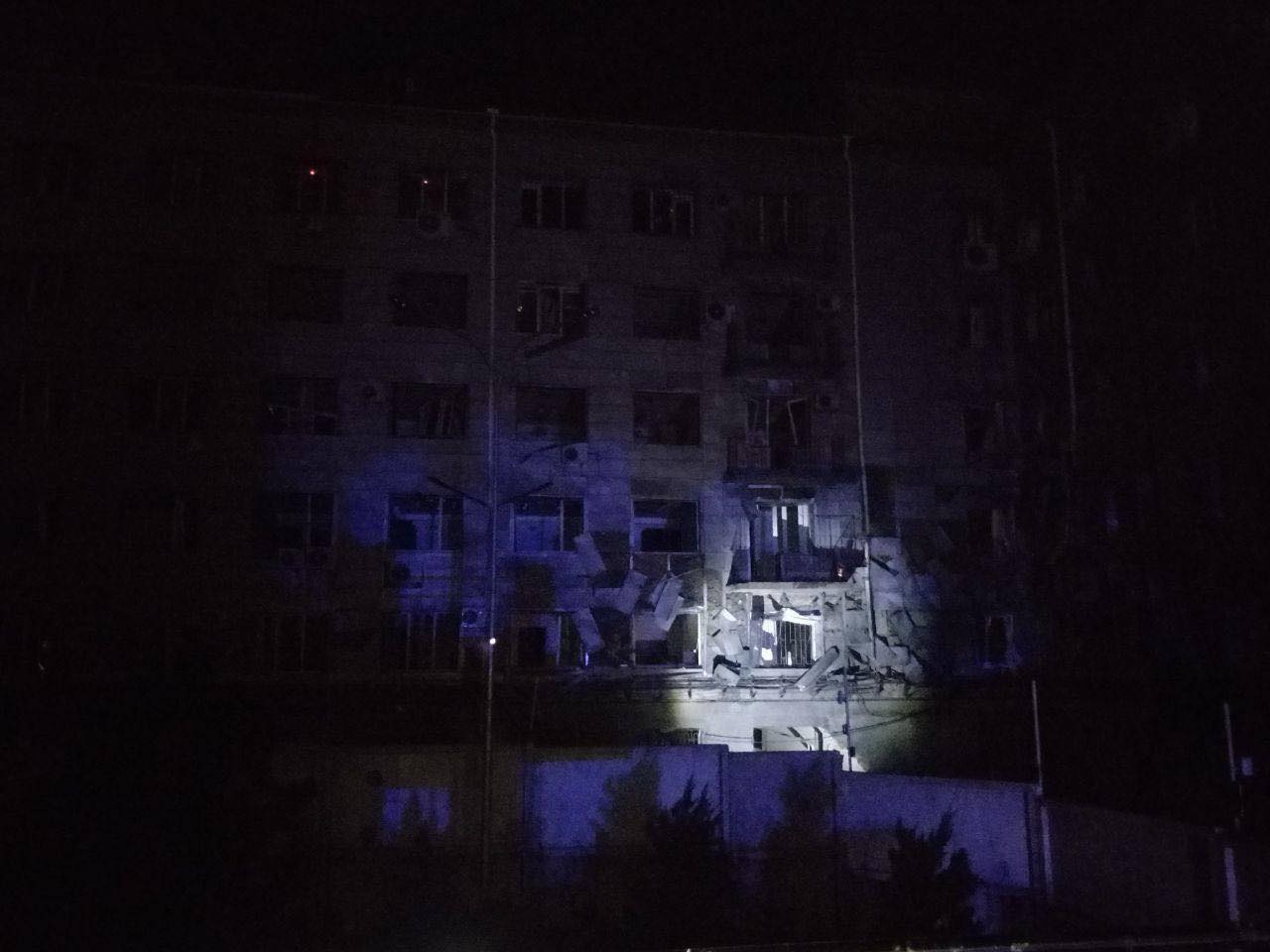 У мережі показали фото наслідків нічної атаки на Київ