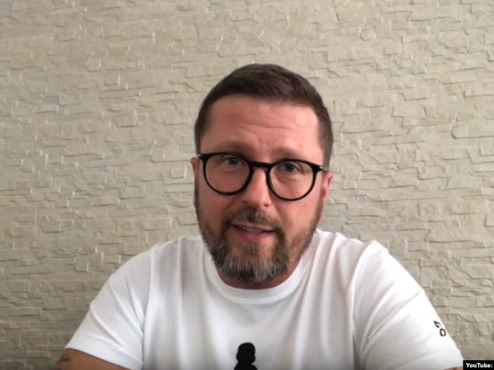 В Іспанії затримали блогера Анатолія Шарія, якого СБУ підозрює у державній зраді
