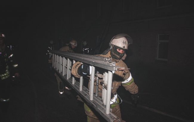 У Києві внаслідок пожежі будівлі загинули 2 людей