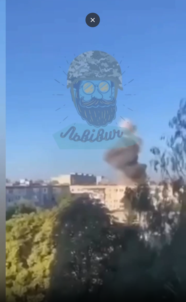 З'явилося відео влучання по житловому будинку у Луцьку