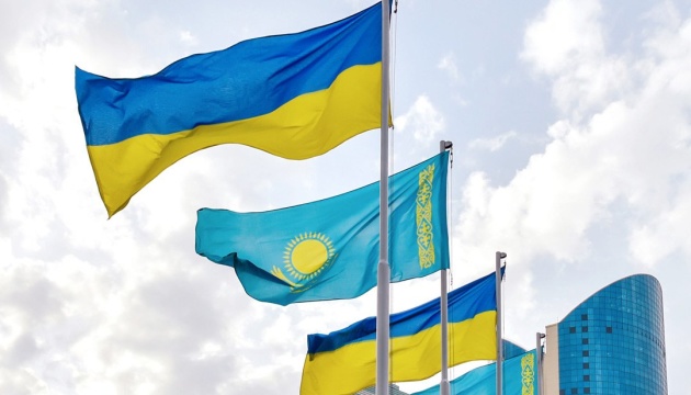 Президент Казахстану привітав Зеленського та наголосив на підтримці територіальної цілісності України