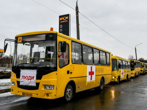 Гуманітарними коридорами сьогодні вдалося евакуювати 4 554 людини – Верещук