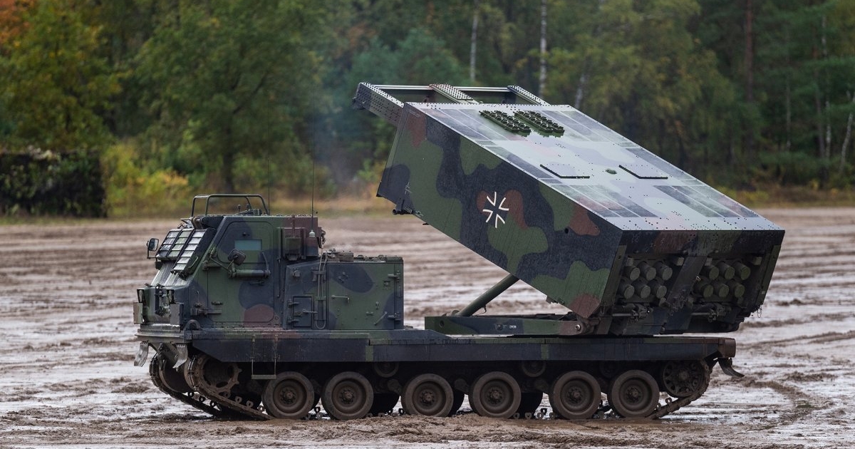 Німеччина передала Україні РСЗВ Mars II і пів сотні бронетранспортерів