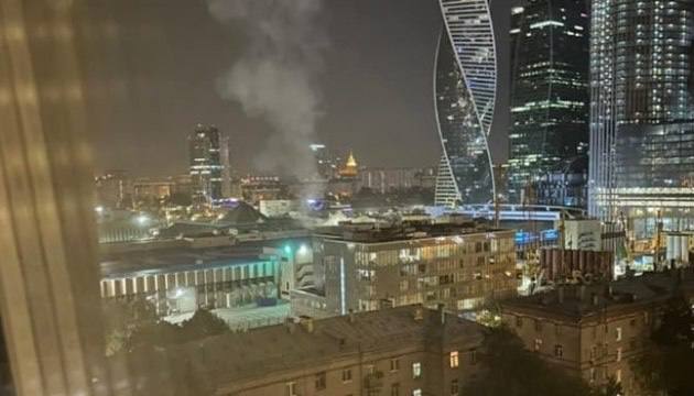 Москва під ударами дронів. Постраждали «Москва-Сіті», вежа «Еволюція», «Експоцентр»