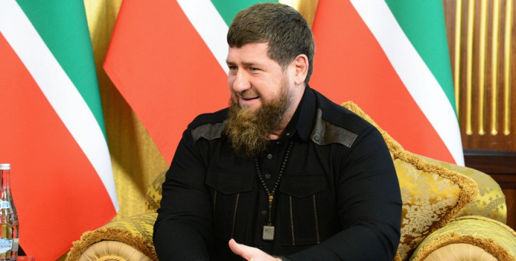 Євген Рибчинський пообіцяв за голову Кадирова будинок і 40 соток під Києвом