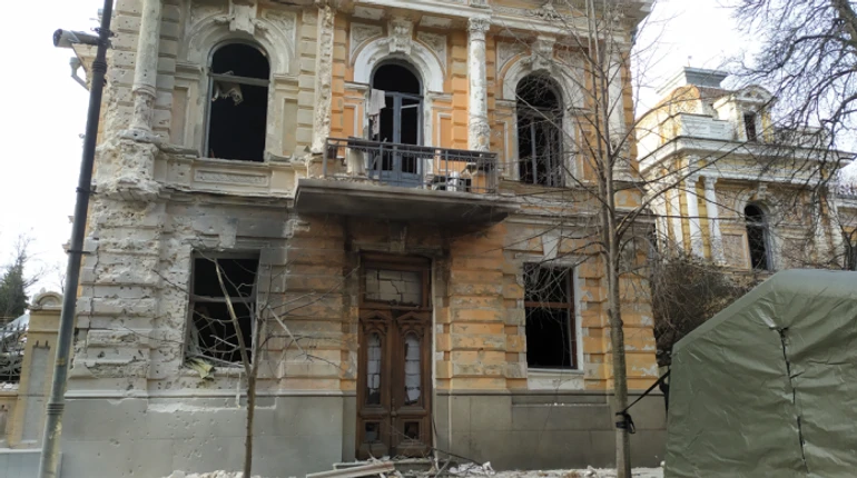 У Києві через удар "шахедів" постраждала історична будівля: офіційна заява