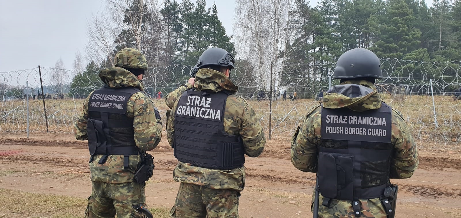 Під прикриттям білоруських спецслужб: Мігранти знову проривалися через кордон у Польщу