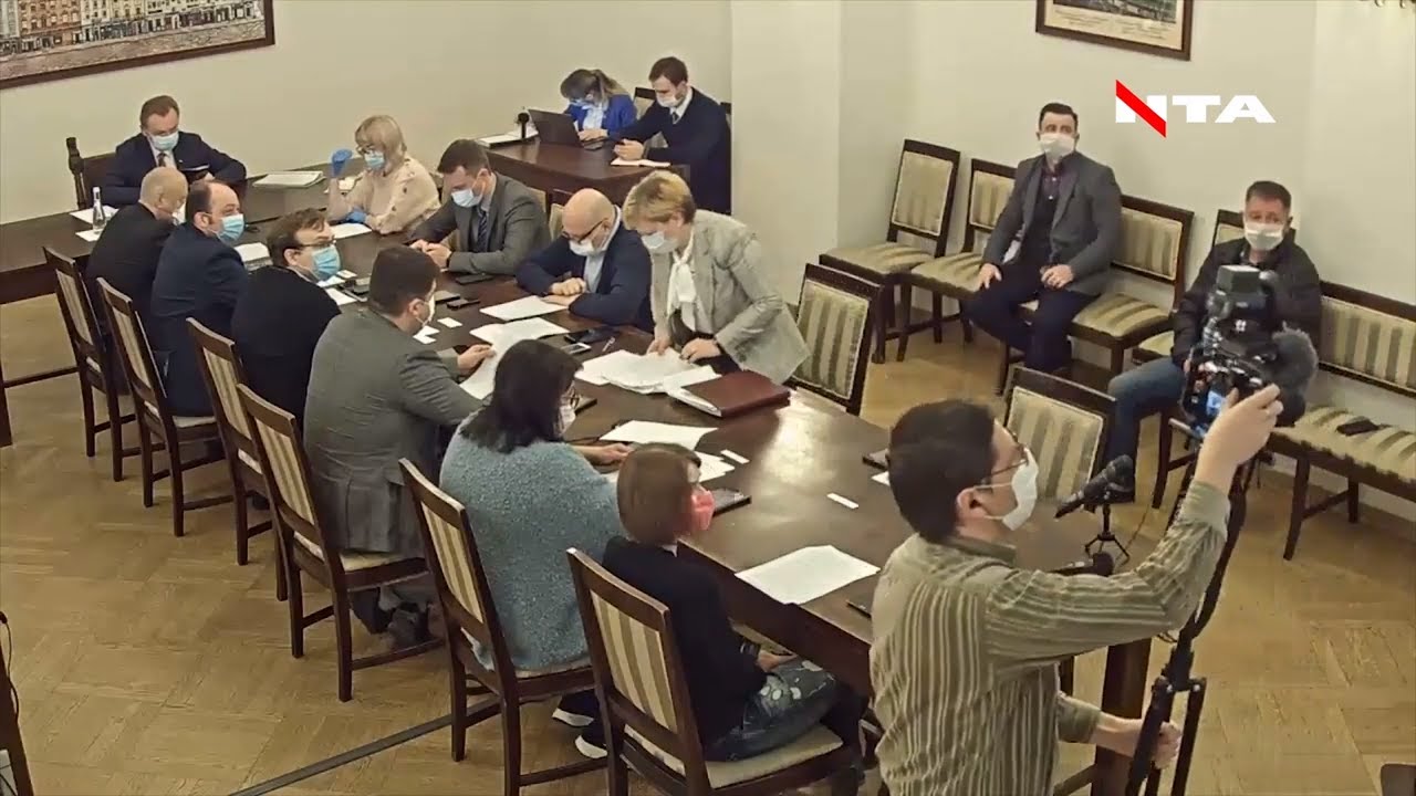 Відсторонена від посади Інна Свистун доповідала на засіданні виконавчого комітету